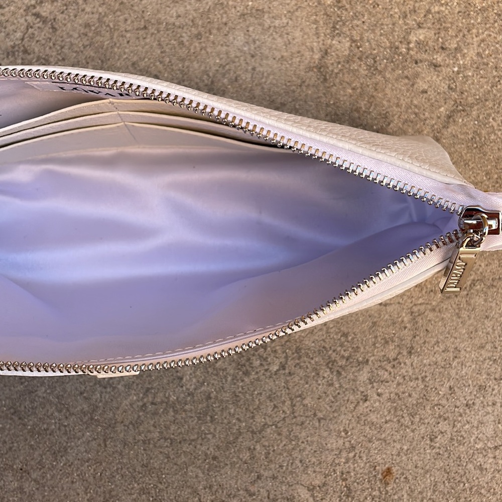 White Leather Rectangular Bag, Silver Zipper Hard… - image 8